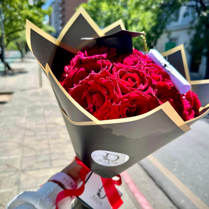 Bouquet reina de corazones egreso