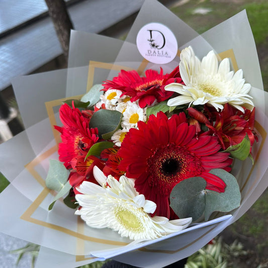 Bouquet Amanecer Carmesí